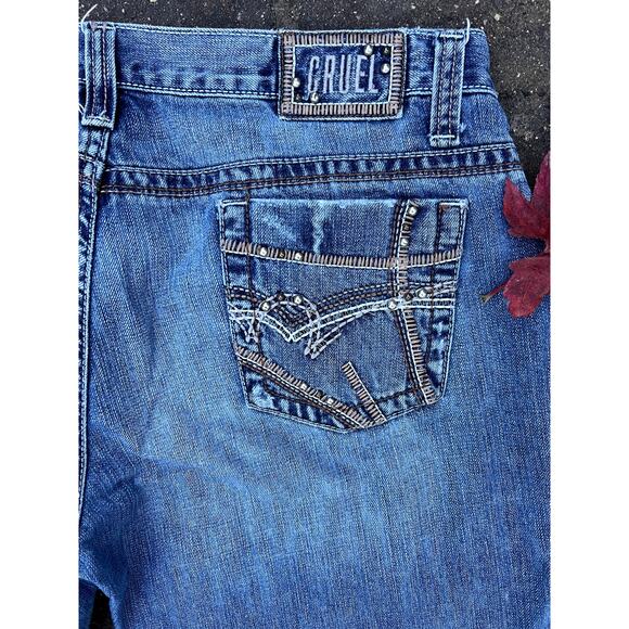Cruel low rise distressed embroidered western cowgirl bootcut jeans size 13 x 34 - Picture 6 of 6